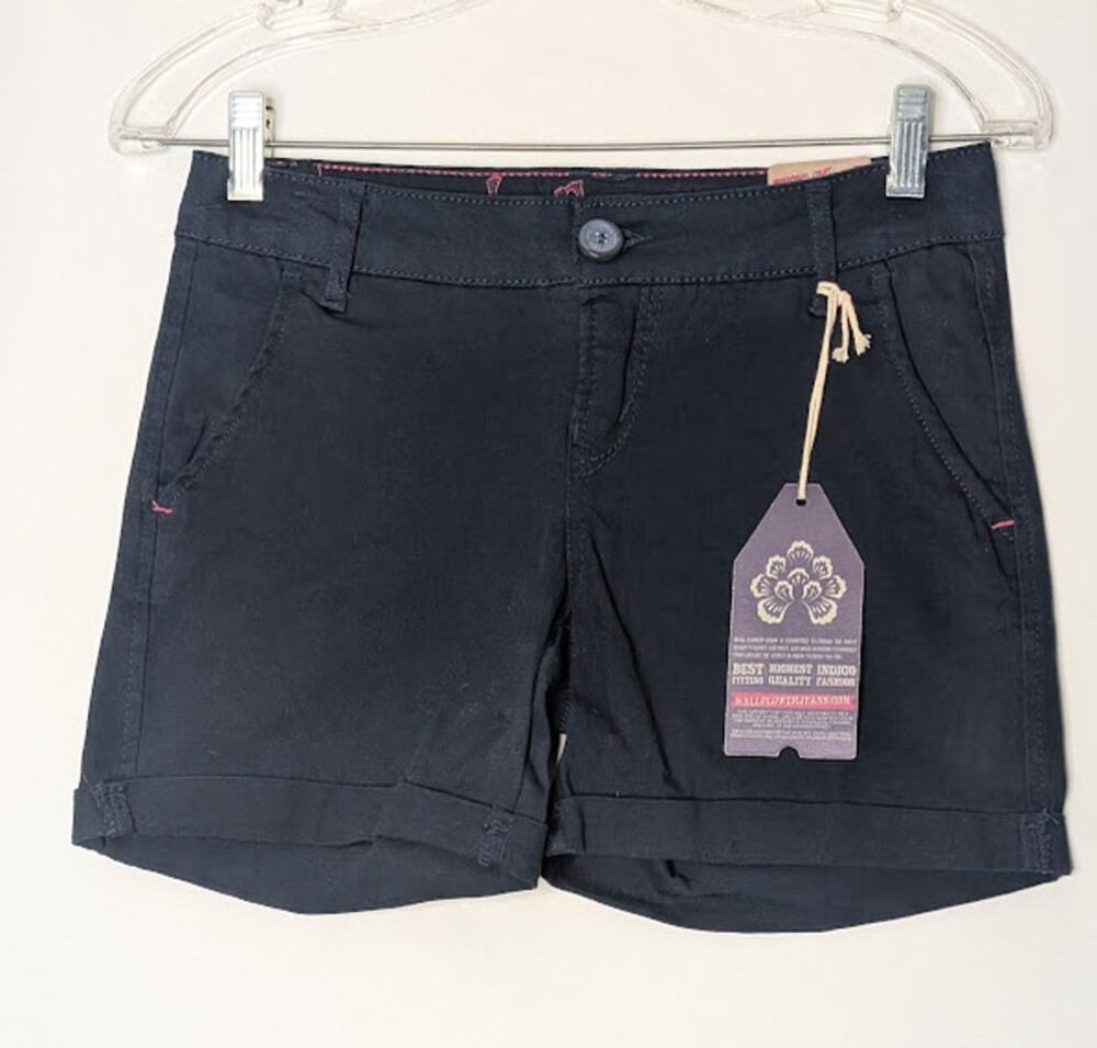 WALLFLOWER JEANS womens Low Rise Dark Blue shorts size 3 NWT Preppy Y2K